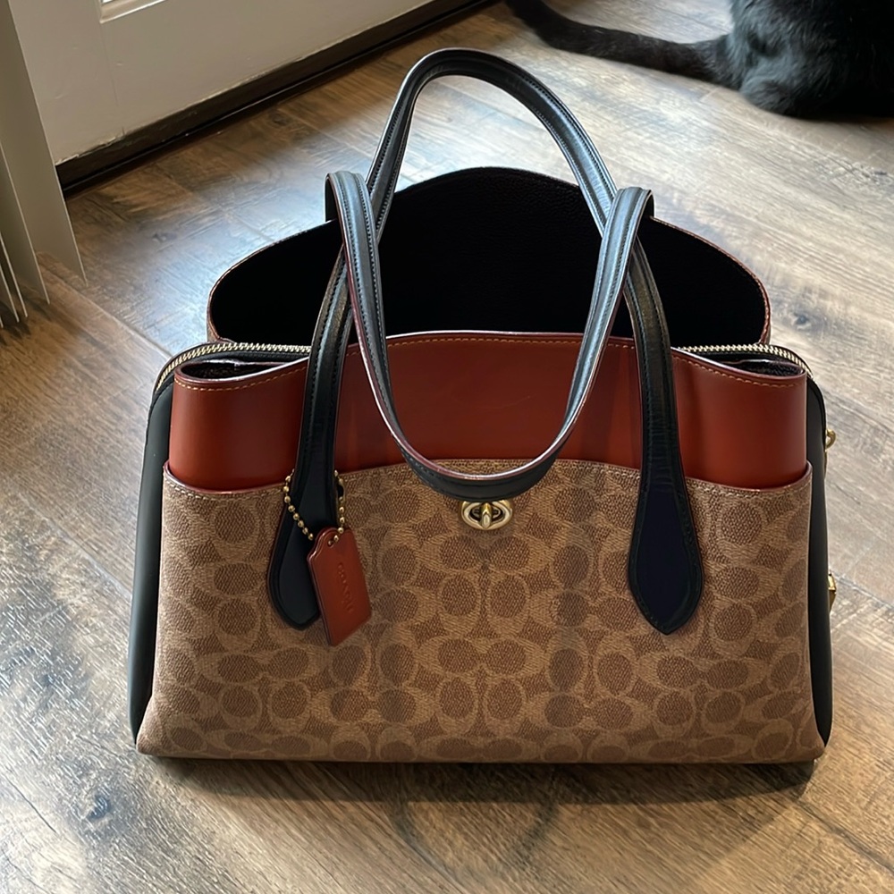 Like new never used authentic Coach Lora bag purse pocketbook with dust bag NWOT